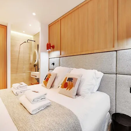 Apartamento Authentic - 3br 6p - Moulin Rouge
