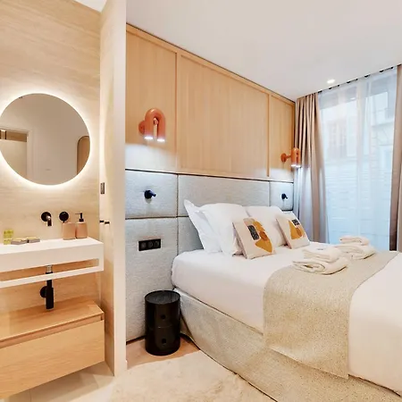 Apartamento Authentic - 3br 6p - Moulin Rouge París