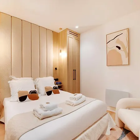 Apartmán Authentic - 3br 6p - Moulin Rouge Paříž