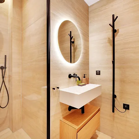 Apartamento Authentic - 3br 6p - Moulin Rouge *