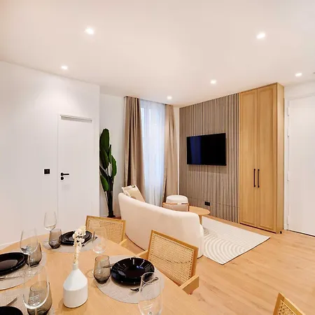 Apartamento Authentic - 3br 6p - Moulin Rouge